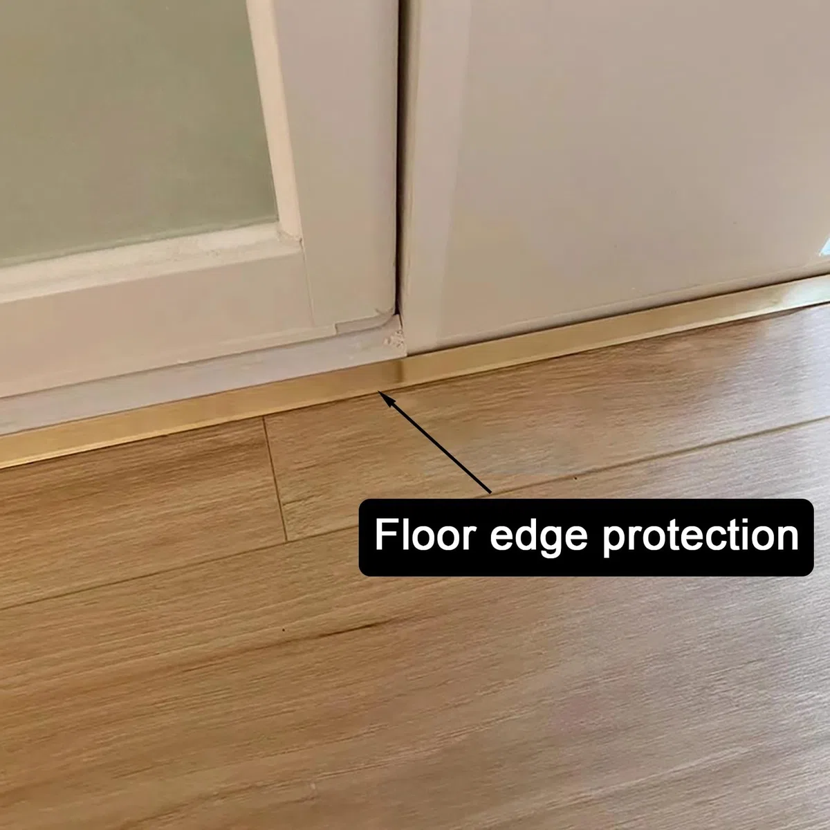 Protector de borde en ángulo recto, borde escalonado de latón de 10 x 10 mm, tira antideslizante de 5 m para uso en interiores y exteriores, solución duradera y elegante para seguridad y estética